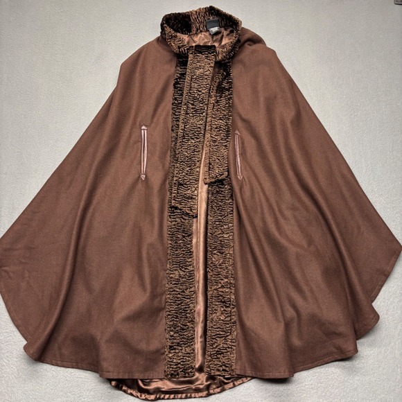 Perfectly Patricia by Patricia Underwood Brown Faux Fur Trimmed Cape Coat - Picture 2 of 11